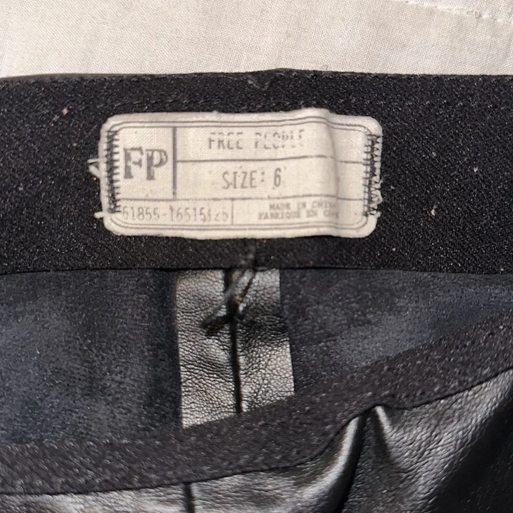 free people 6 Vegan Leather Black Stretch Zip Ankle  Elastic Waist Moto Legging